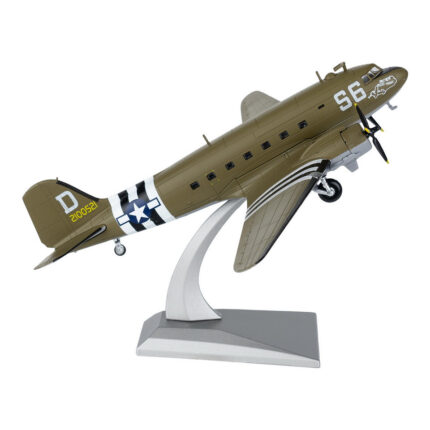Lennuki mudel C-47(D) Skytrain 1:100