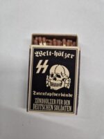 DEKORATIIVSED TULETIKUD, TOTENKOPFVERBÄNDE